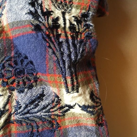 🐦 Multiples sz M Linen Blend Embroidered Plaid Button Down Shirt - Picture 6 of 7